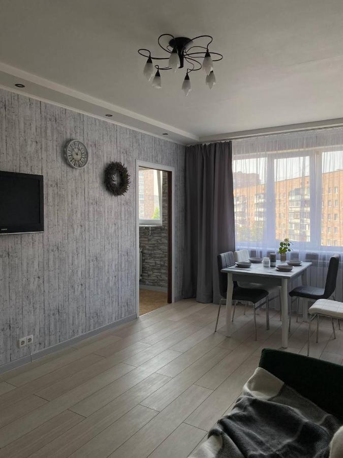 Красивая 3 К Кв Центр М Гагарина М Спортивная Charkiw Exterior foto